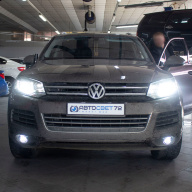 VW Touareg - заменили противотуманные фары на светодиодные.