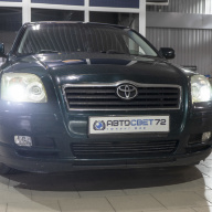 Toyota Avensis замена линз на светодиодные Bi-LED линзы