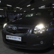 Toyota Avensis Замена линз на новые Hella R