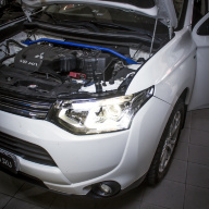 Mitsubishi Outlander - замена родных линз на Hella