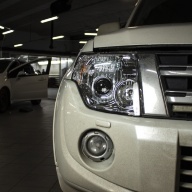 Mitsubishi Pajero 4 установка линз Hella 5R